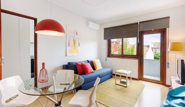 Spacious and Bright City Apartment – No Elevator