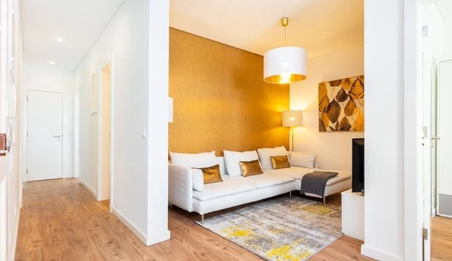 Spacious apartment perfect for families & friends in central location in Lisboa