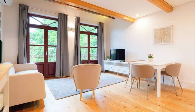 Spacious & Family Flat by HostWise