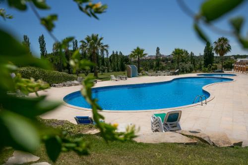 Spacious Villa with AC, pool and garden by Algarve Dream Holidays in Albufeira