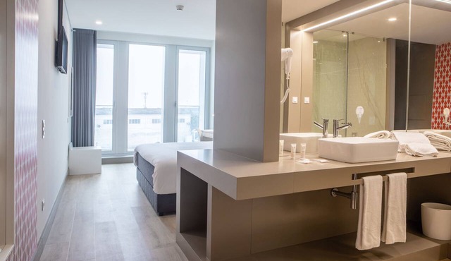 Stay Hotel Porto Aeroporto in Maia