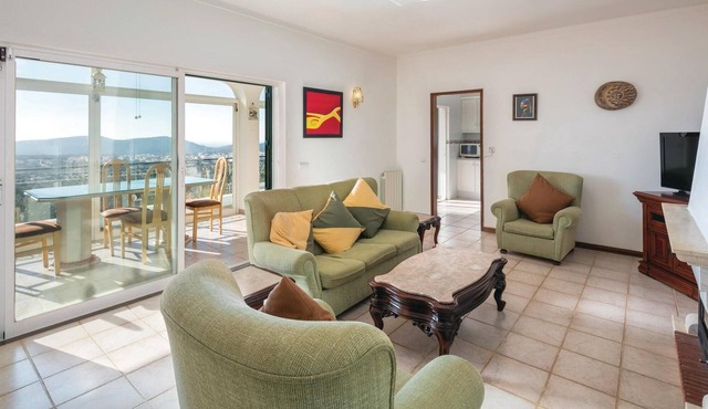 Stunning Home in S.bràs de Alportel With 3 Bedrooms, Wifi and Outdoor Swimming Pool