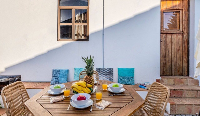 Stunning villa for 4 people with WIFI, A/C and TV