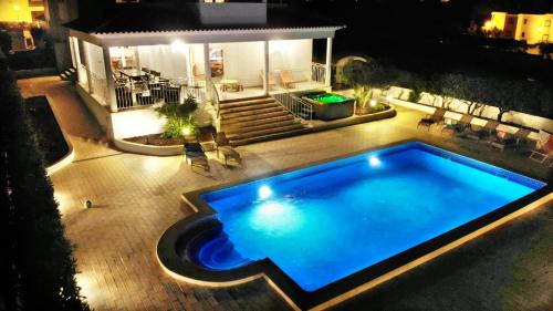Sunset Villa by Laranjal Rentals in Albufeira