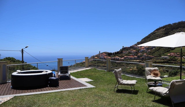 Sunset Villa Madeira in Ribeira Brava
