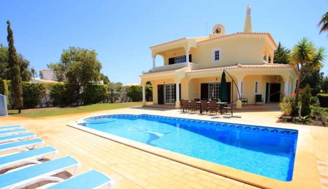Superb social cabana area in Albufeira