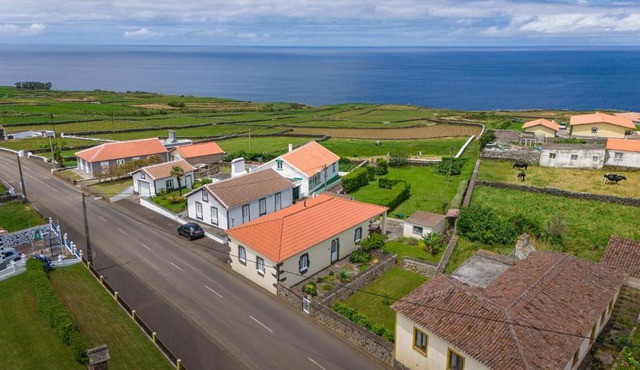 Terceira Horizon Retreat by Seewest in Altares
