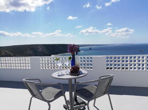 The Cliff House with Terrace and Ocean View