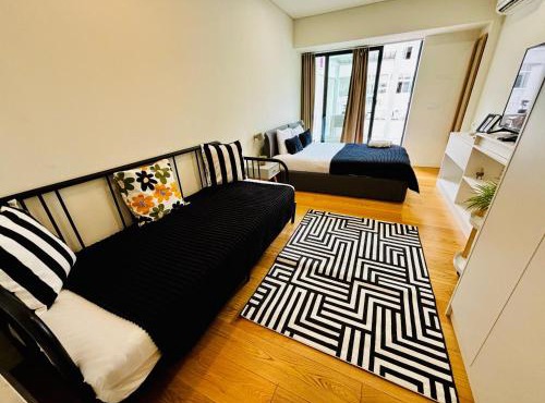 The Crespo - NO 39 - Modern Studio Apartments