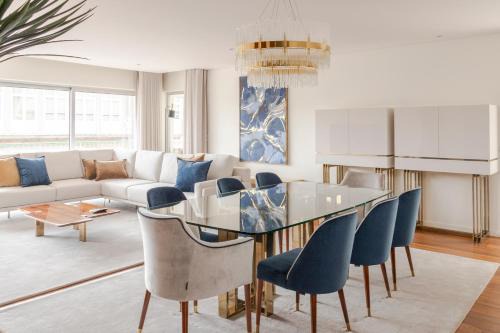 The Eight Luxury Stay in Porto