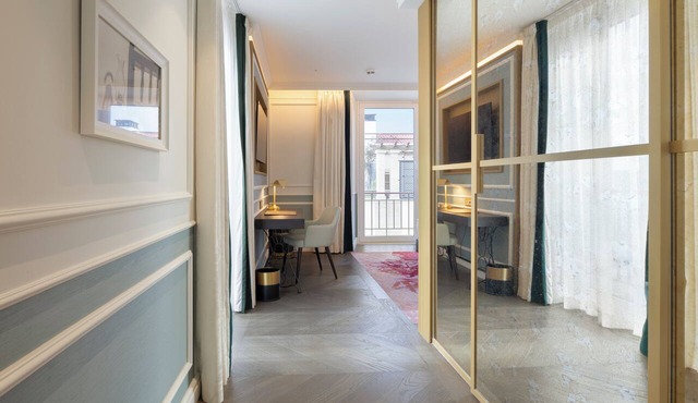 The Emerald House Lisbon, Curio Collection By Hilton in Lisbon