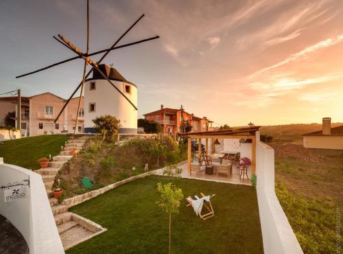 The Indigo Windmill Retreat in Lourinhã