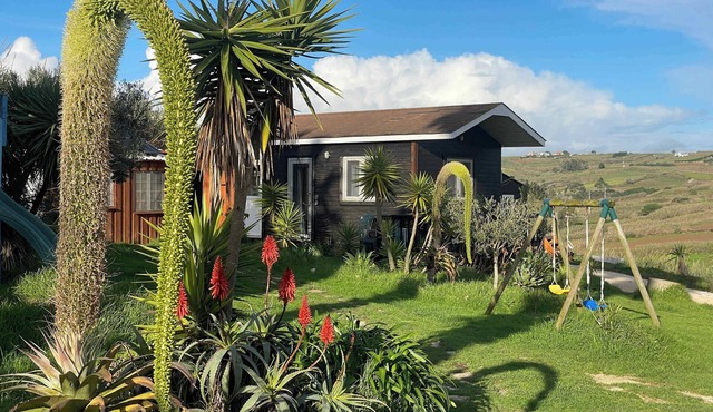 Tiny House Jorgina | Wooden House & Country Views in Lourinhã