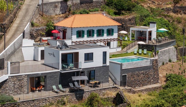 Tranquil with seaview|Ocean Hills Garden Studio in Faja Da Ovelha