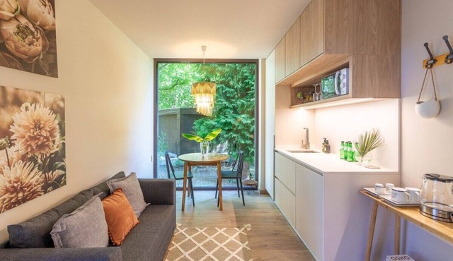 Tree Retreat Bungalow | Private Garden & Pool in Viana do Castelo
