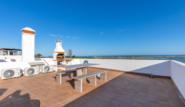 Two Bedroom apartment in Fuseta by Ideal Homes
