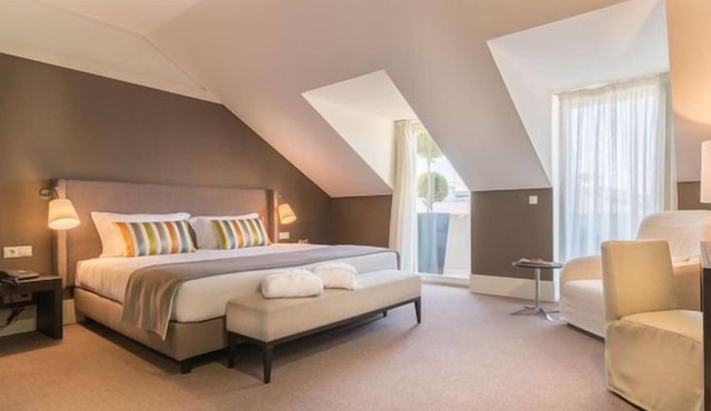 Universal Boutique Hotel