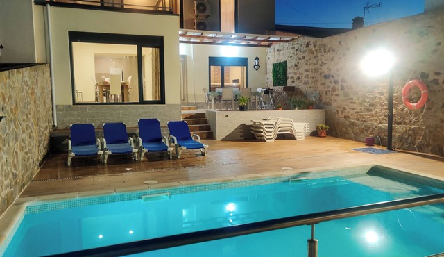 Vacation home in the Baixo Alentejo, with a pool and barbecue, half an hour from the Algarve in Almodovar