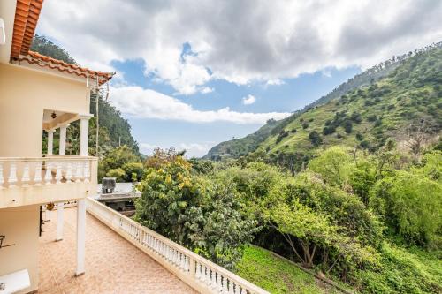 Valley Nest by Zest and Guest in Ribeira Brava