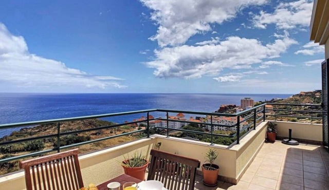 VeBella Ocean View in Caniço