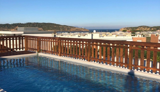 Very spacious 3-bedroom apartment near the bay of São Martinho do Porto