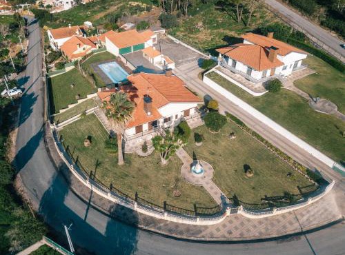 Vila da Serra