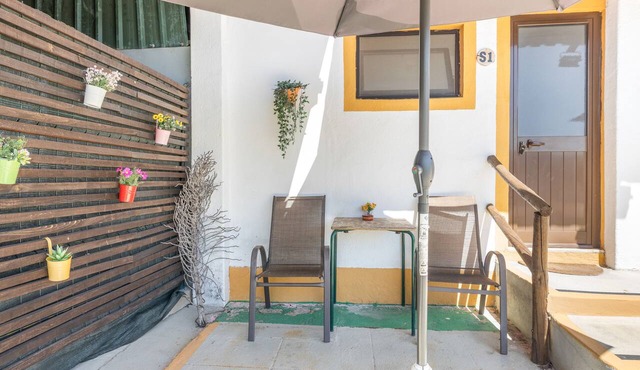 Vila Natura – Secret Refuge S1 with Shared Terrace & Garden, Wi-Fi in Barreiro