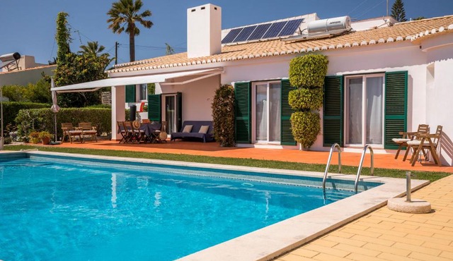 Vila Sta Teresinha Suites in Lagos