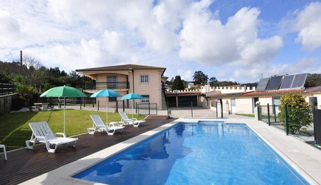 Villa 281 Holiday Villa Ideal for Large Families in Esposende