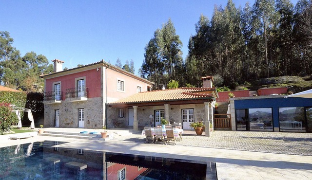 Villa 295 Recently Renovated Typical Stone House in Ponte de Lima