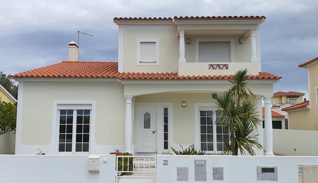 Villa Amoreira: The Perfect Retreat in Óbidos