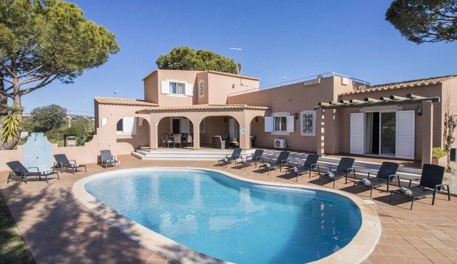 Villa Anita | 5 Bedrooms | Private | Vilamoura