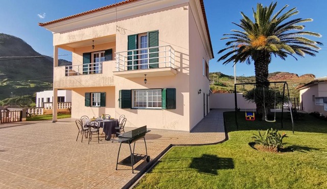 Villa Caniçal in Machico