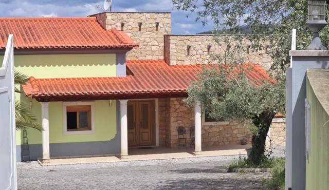 Villa do Alqueidão