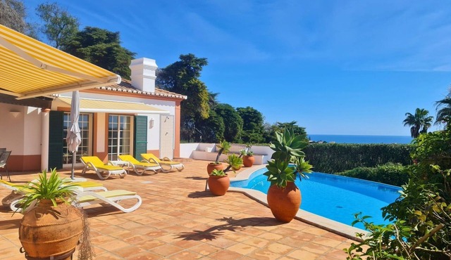 Villa Doce Vida by Interhome