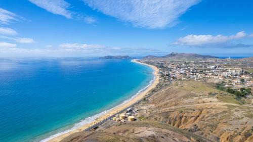 Villa Girassol by an island apart in Porto Santo