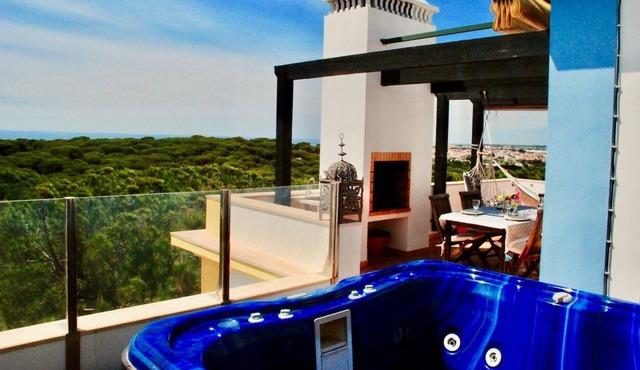 Villa in Praia Verde - Terrace with Jacuzzi in Praia Verde
