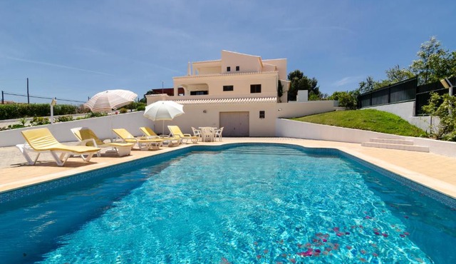 Villa Larotil in Lagoa