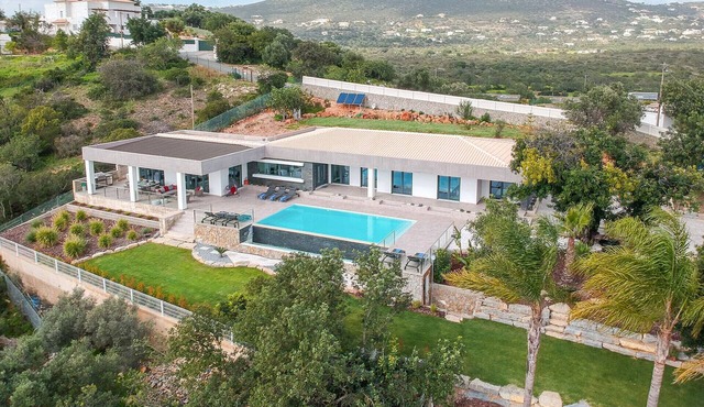 Villa Monroy | 4 Bedrooms | Modern | Panoramic in Almancil
