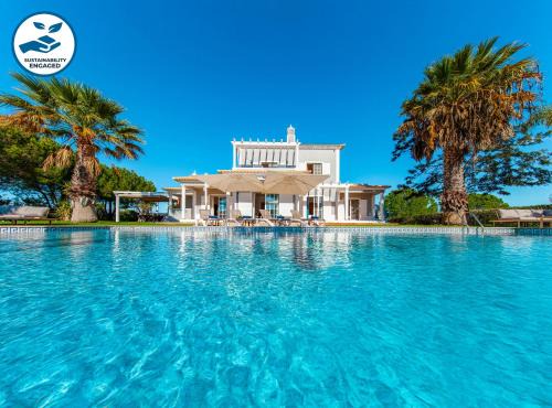 Villa Peace - Moradia tranquila com piscina aquecível - Pêra in Silves