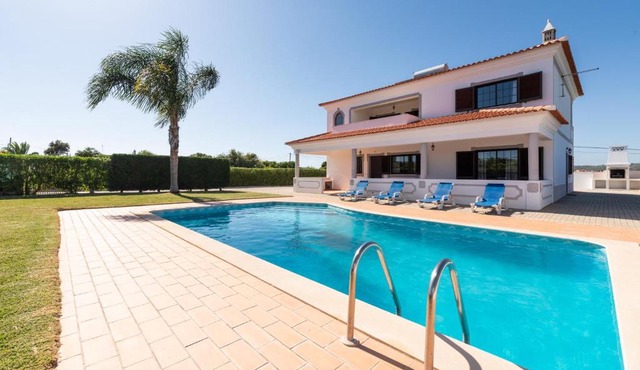 Villa Ramos by Gabi Miguel in Albufeira