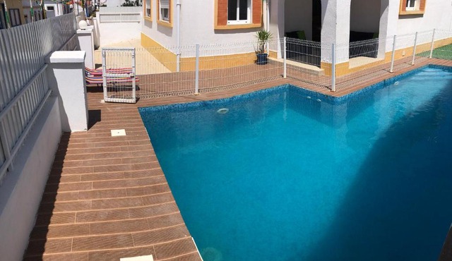 Villa São Domingos-Casa com Piscina Privada para Famílias e Grupos in Setubal
