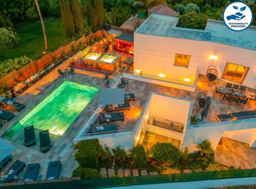Villa Santa Rosa - Conforto e lazer com piscina e zona de jogos em Armação de Pêra in Silves