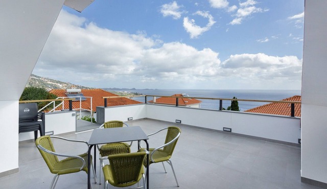 Villa 'Sky and Sea Haven' with Sea View, Wi-Fi, and Air Conditioning in Santa Cruz