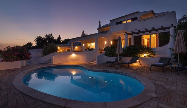 Villa 'The Belavista Collection, Algarve' with Sea View, Wi-Fi and Air Conditioning in Guia