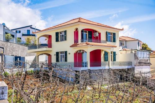 Villa Vineyard by Homie in Camara de Lobos