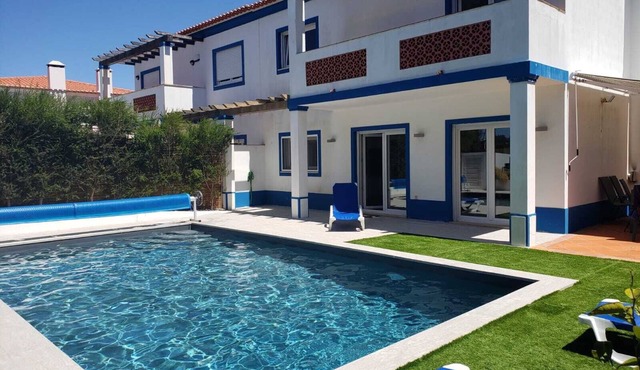 Villa with Pool in Lagoa de Obidos in Vau