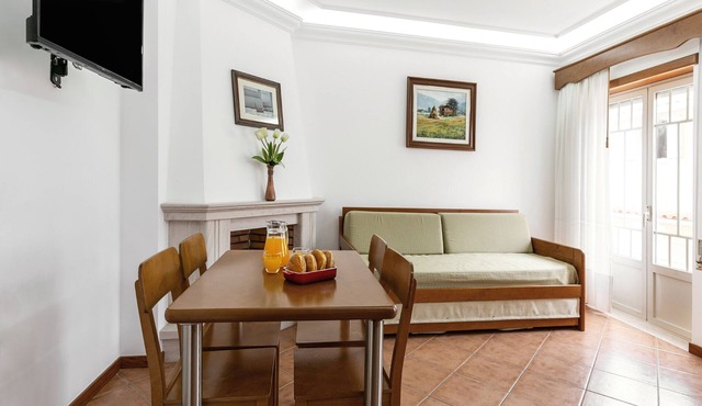 Village Beach House - 50 mt from Nazare Beach