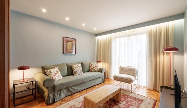 VIVA Serpa Pinto Serviced Apartments