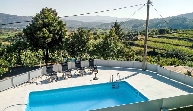 Walnut House with Private Pool by Interhome in Gondufe